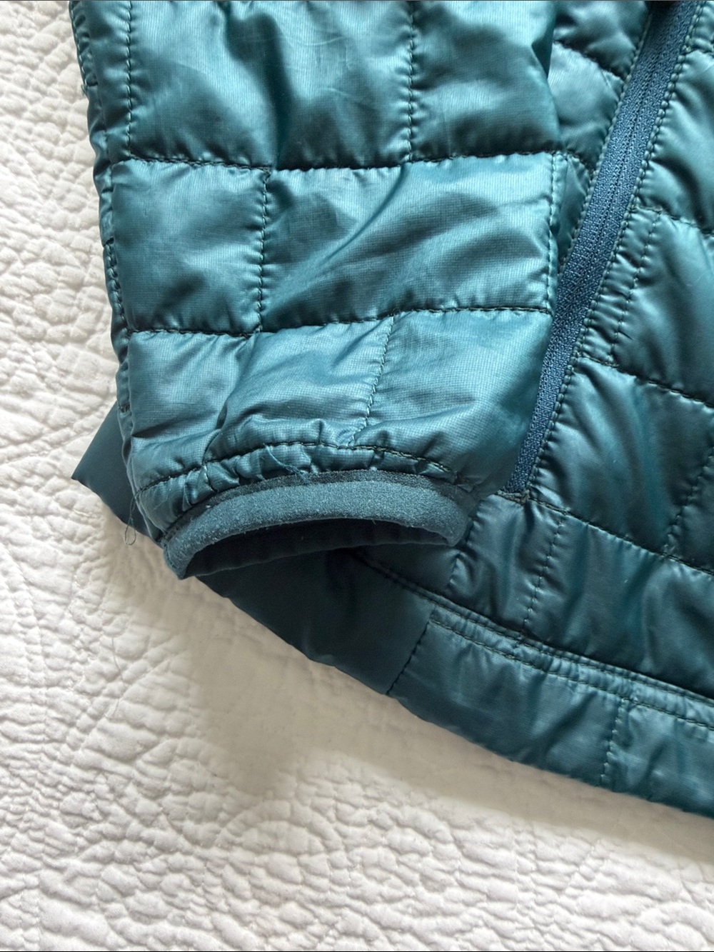 Patagonia Women's Teal Quilted Lightweight Puffer Jacket - Picture 5 of 8